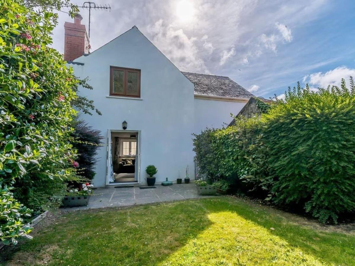 The Gatehouse At Y Gwesty Bach Villa Jordanston Exterior photo